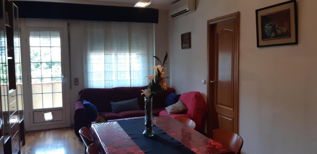 Ferienwohnung Precioso!! Apartamento En El Centro De Sabadell Exterior foto